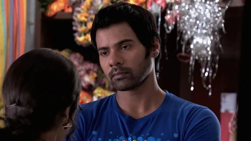 Pragya's request to Abhi - Kumkum Bhagya