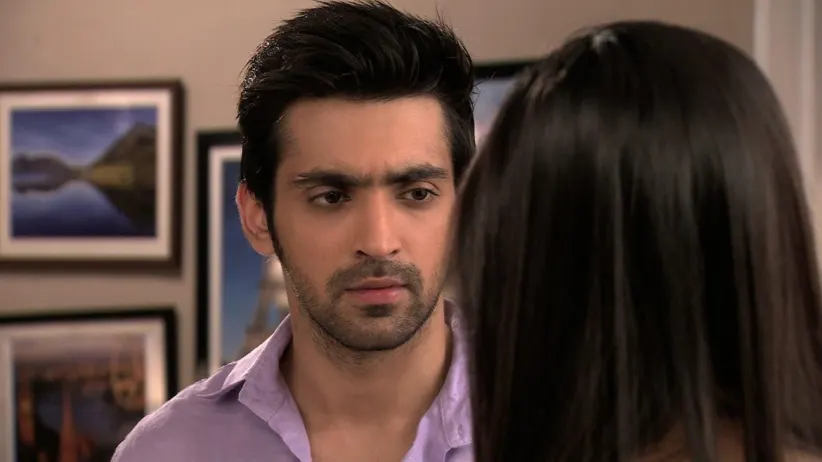 Abhi gets concerned about Pragya - Kumkum Bhagya