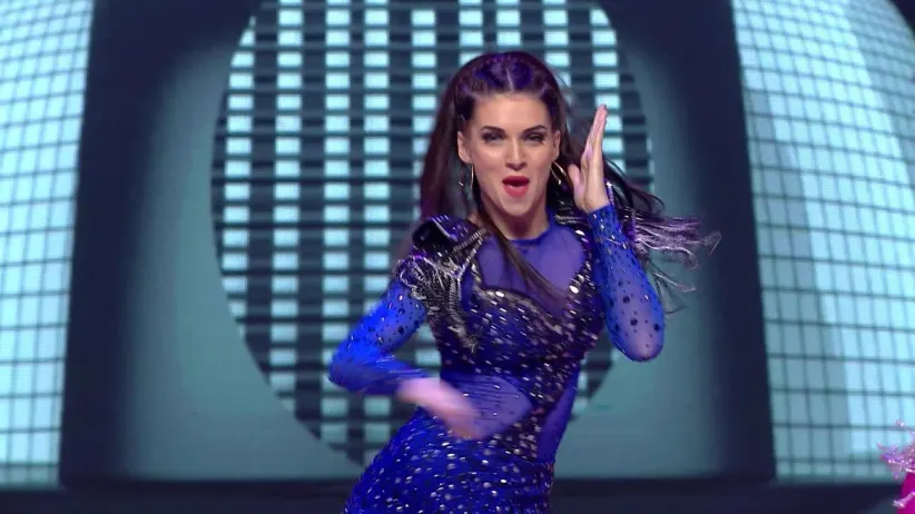 TV Diva sizzle the dance floor - Indian Telly Awards 2015
