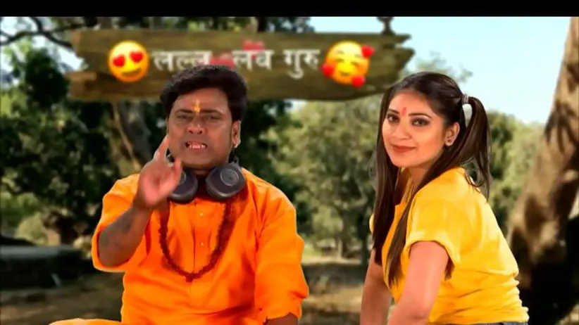 Arvind Akela wears a police uniform - Hasee Ke Rail Chhoot Na Jaaye