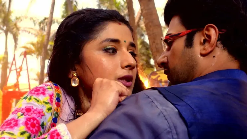 Guddan and AJ Fall in a Tub of Water | Guddan Tumse Na Ho Payega