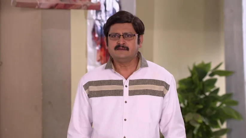 Tillu seeks Vibhuti's help to get his pending salary - Bhabi Ji Ghar Par Hai