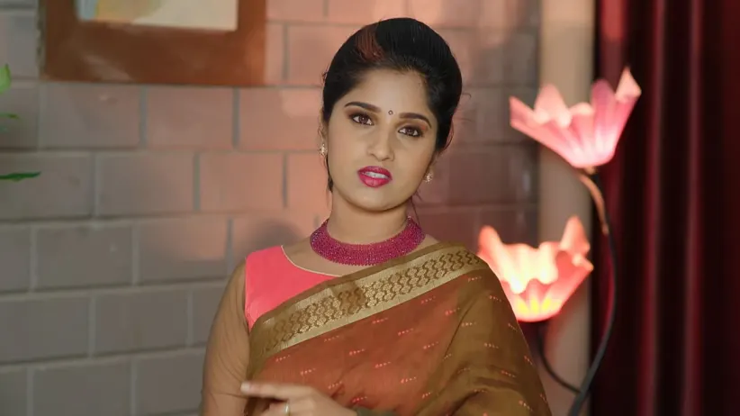 Charukesha Acts Like Chari
