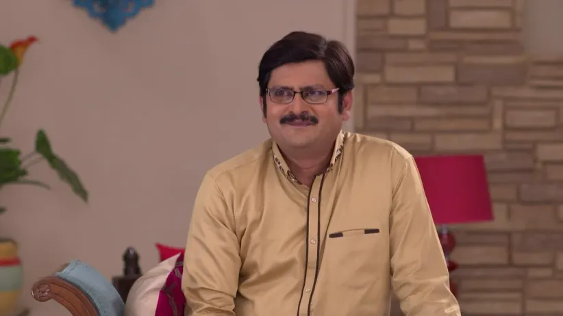 Vibhuti gets bitten by a donkey - Bhabi Ji Ghar Par Hai