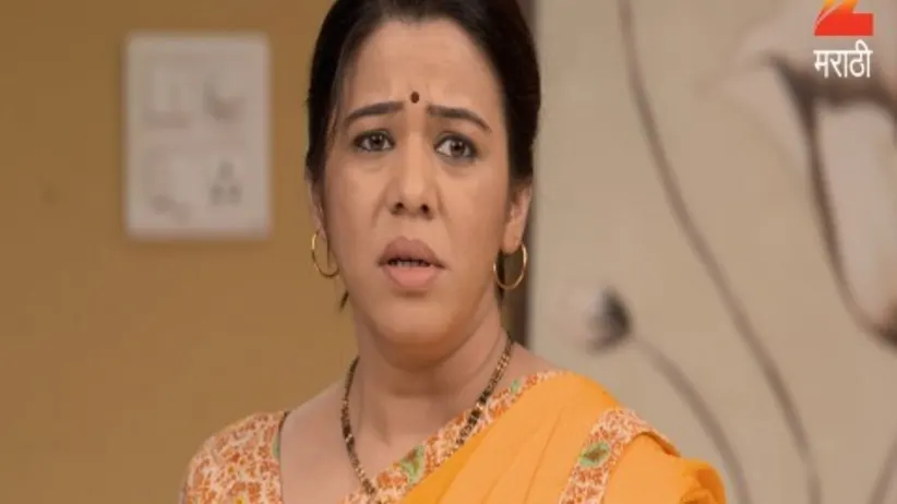 Gurunath Tells Radhika to Move Out - Mazhya Navryachi Bayko