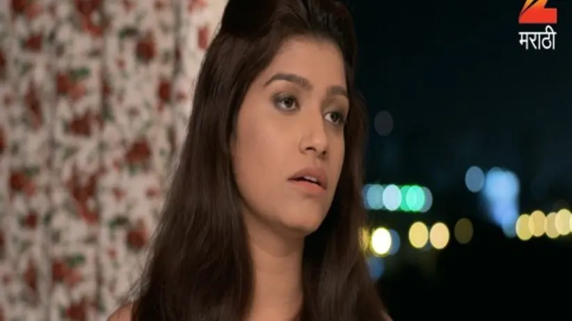 Gurunath Rebukes Radhika for Suspecting Him - Mazhya Navryachi Bayko