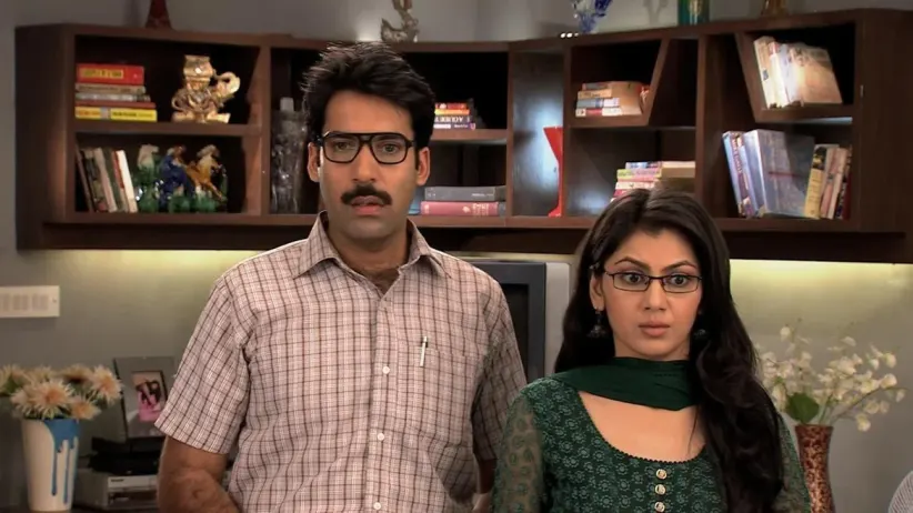 Pammi humiliates Rachna - Kumkum Bhagya