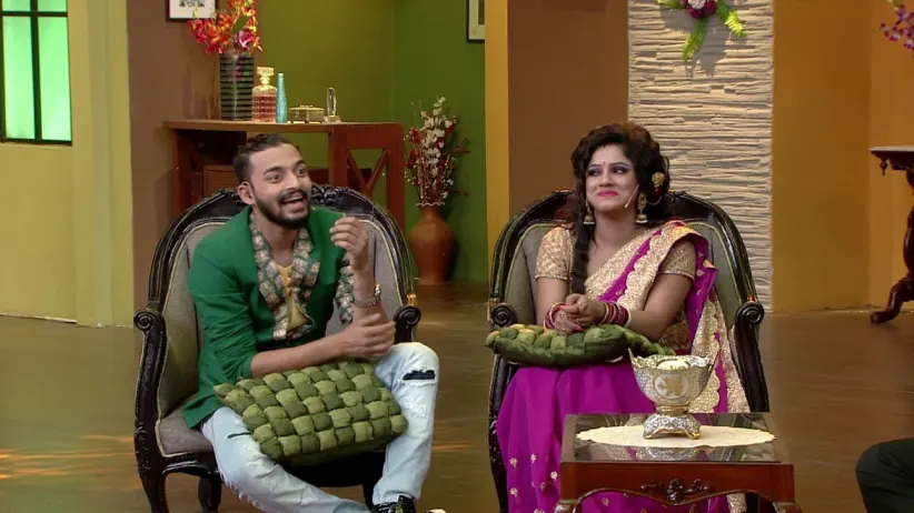 Episode 57 - Apur Sangsar