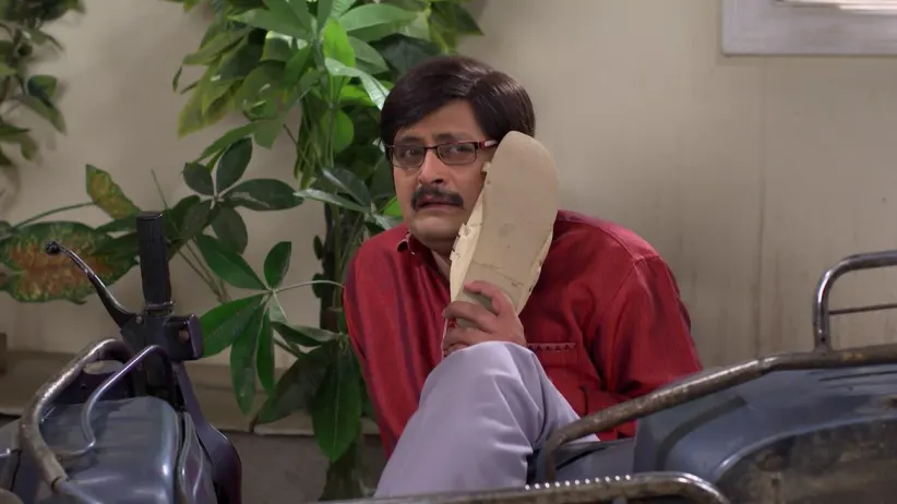 Vibhuti arranges a second-hand bike - Bhabi Ji Ghar Par Hai