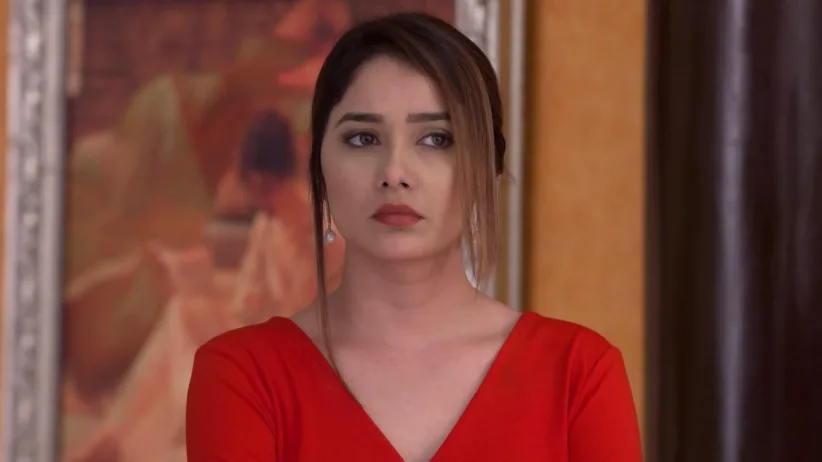 Pragya thinks about taking Munni's help - Kumkum Bhagya