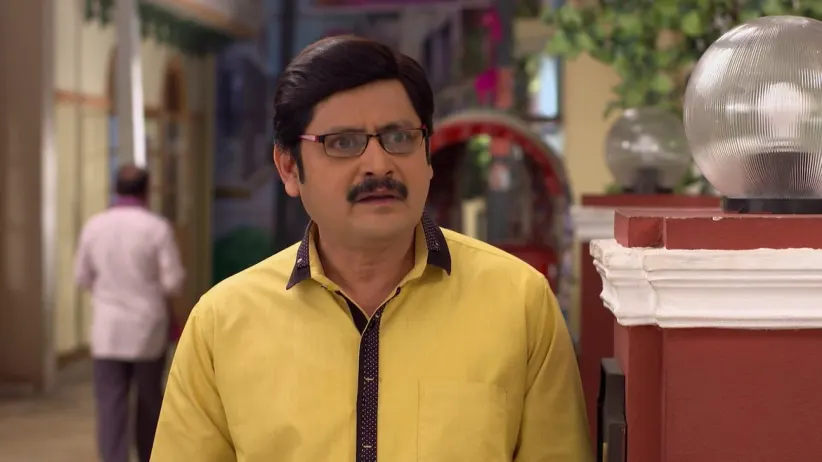 Manmohan buys a diamond ring for Angoori - Bhabi Ji Ghar Par Hai