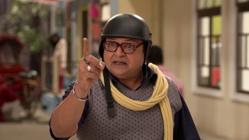 Saxena banishes Jhumma - Bhabi Ji Ghar Par Hai