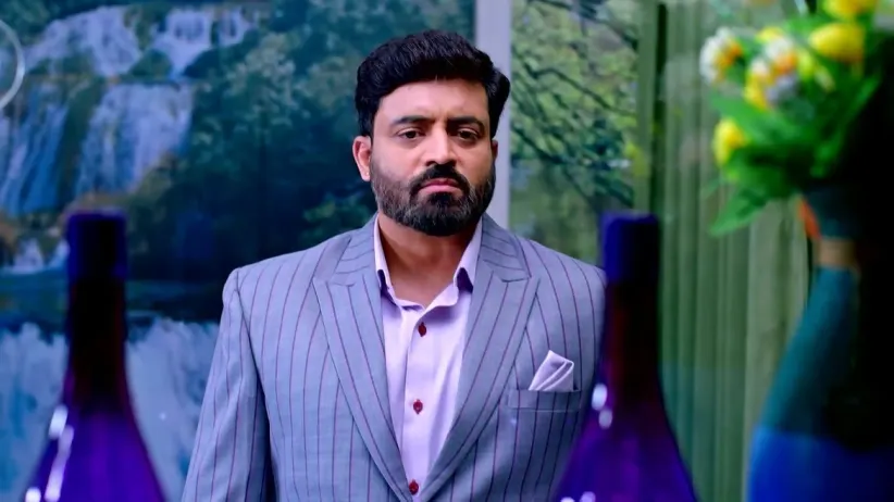 Meera Grows Curious about Jhende