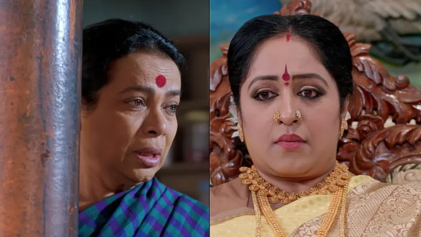 Rajeshwari's Act in front of Bangaramma