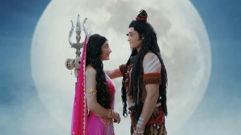 Mainadevi Plays 'Pagade' with Lord Shiva