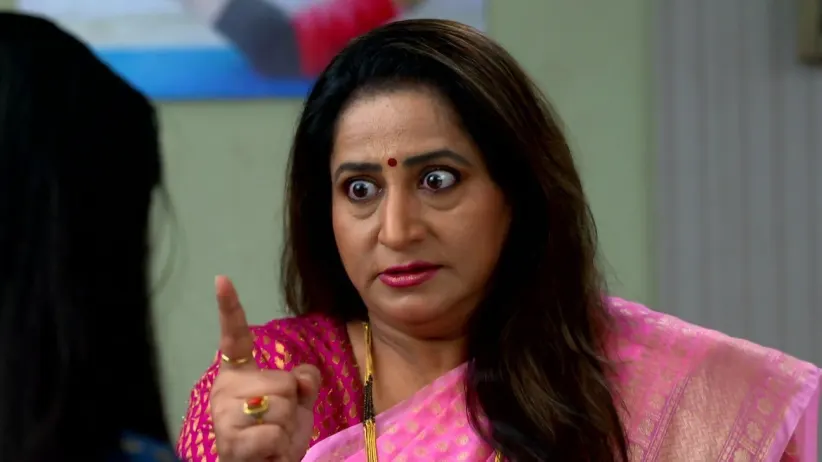 Shaku Slaps Malvika