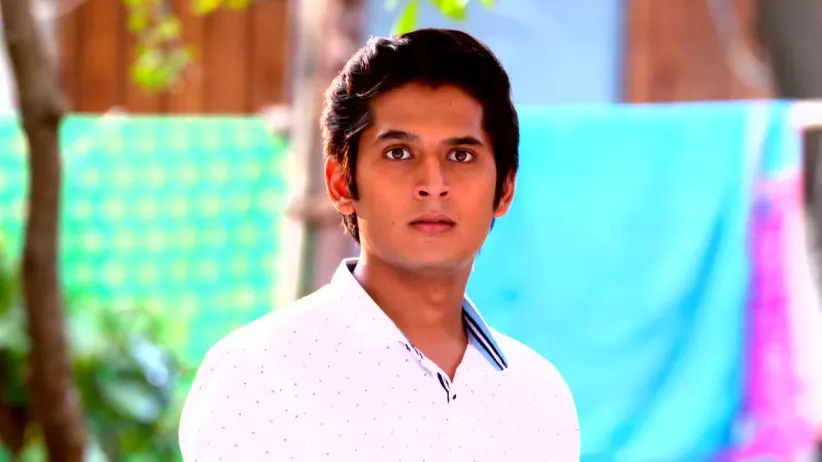 Mohit Scares Malvika