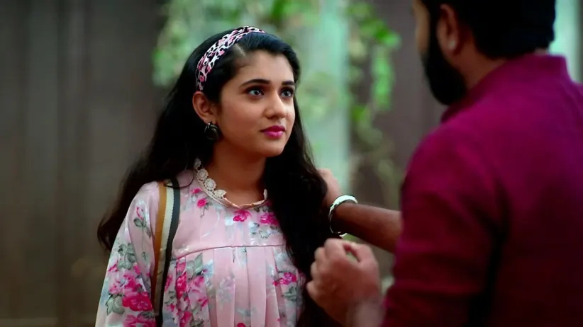 Dimple Warns Ajit Kumar about Madhu