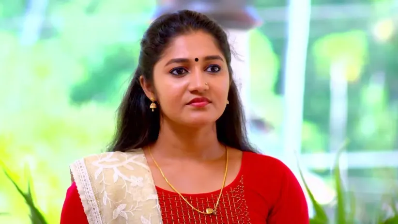 Sreelakshmi Makes Ravi Varman Uncomfortable