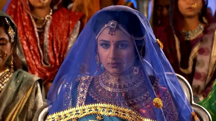 Jodha Cooks for Jalaluddin
