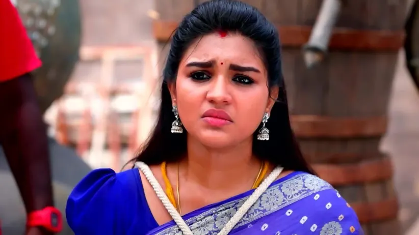 Nilamabri's Goons Kidnap Parvathy