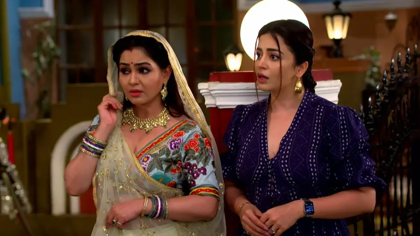 Anita and Angoori on Saxena's Show
