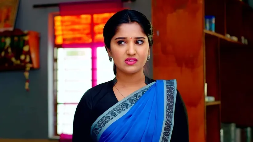 Divya Comes Across Abhi