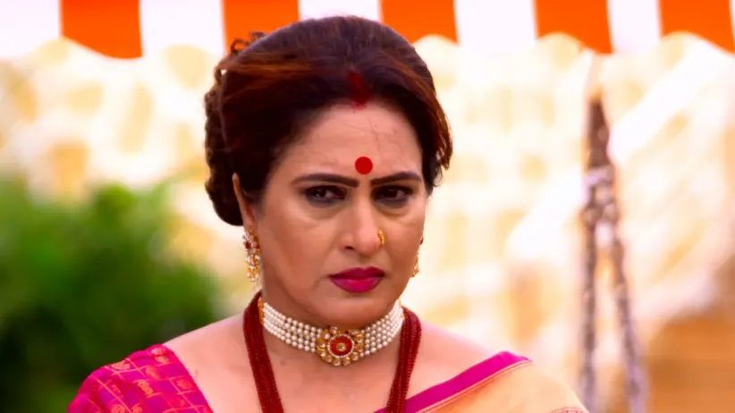 Chanda Arrives at Madhav's Village