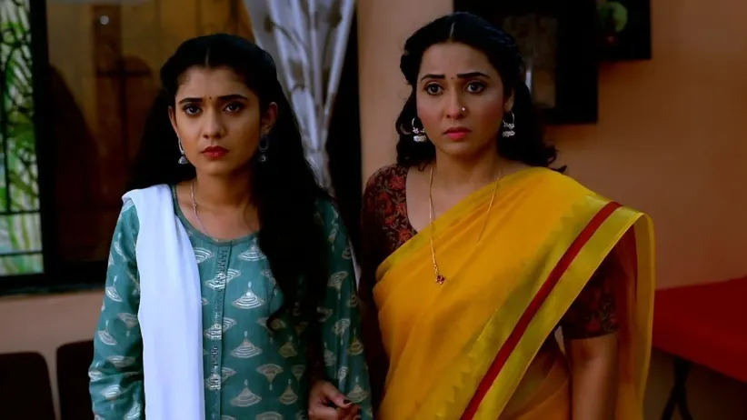 Ajit Kumar Stops Madhu from Taking Money