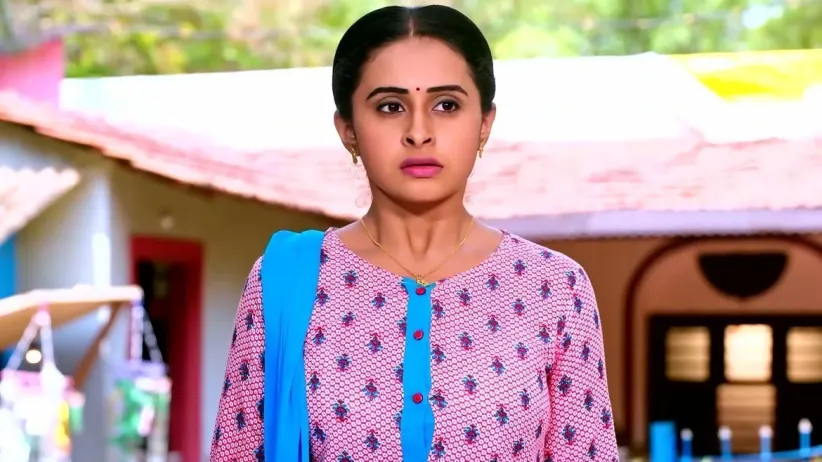 Kanthi Sneaks Away from Sneha