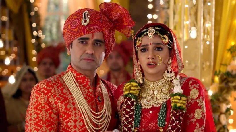 Veer Tells Everyone about His Marriage