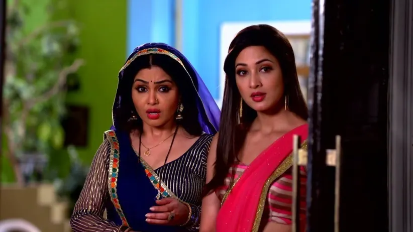 Vibhuti and Tiwari Lie to Their Wives