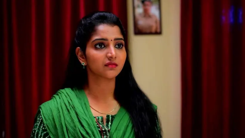 Vijaya Falls into Thangamayil's Trap