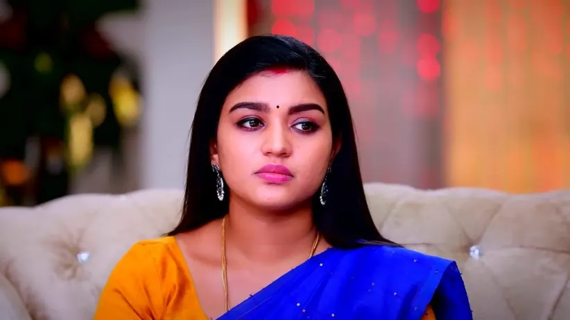 Akhila Reassures Parvathy