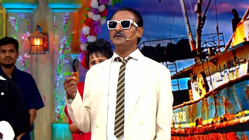 The Stars of 'Khara Khara Sang' Make a Special Appearance