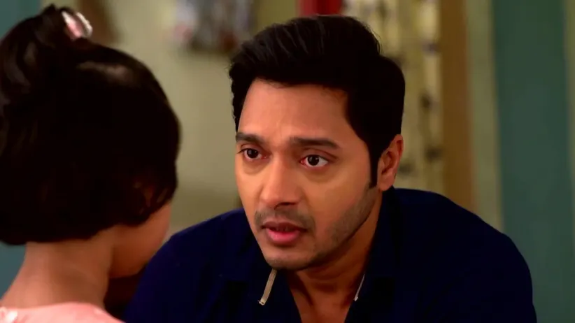 Yash Takes Care of Pari
