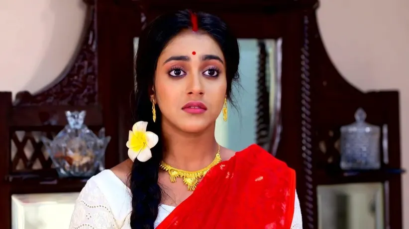 Gouri Blows the Divine Conch