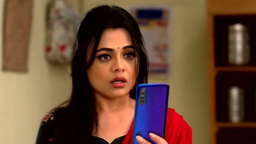 Aajoba's Video Call Leaves Neha Worried
