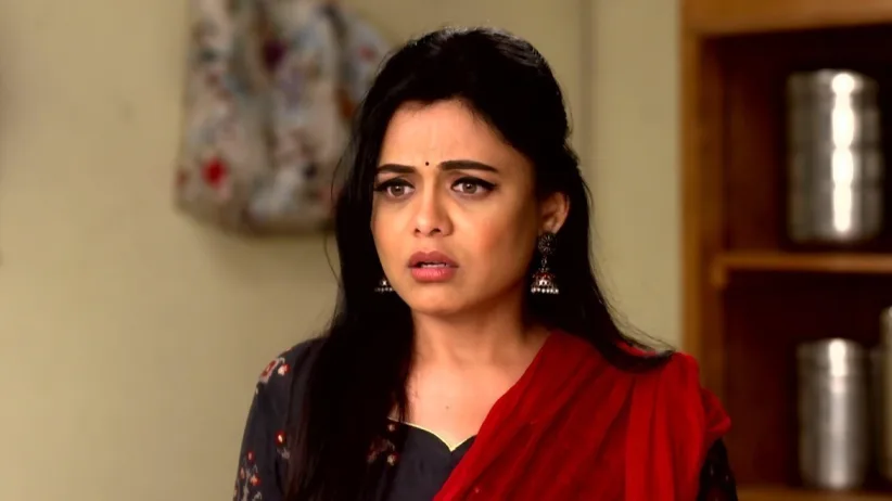 Aajoba Heads to Neha's House in an Ambulance