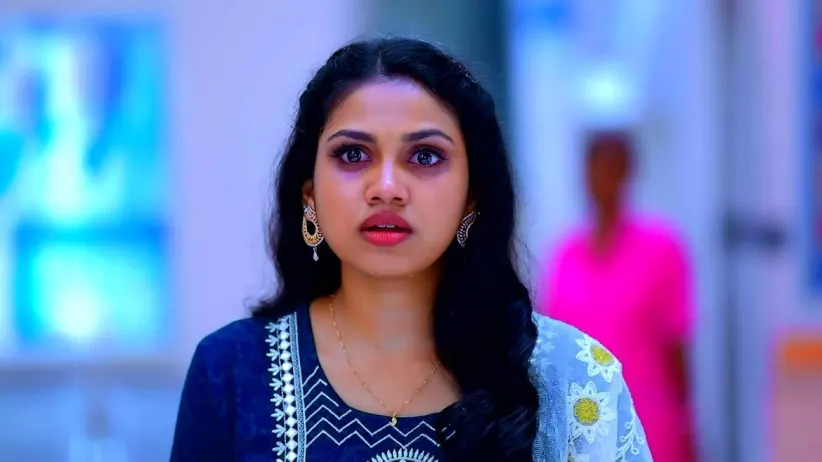 Vennila's Death Shatters Adhira
