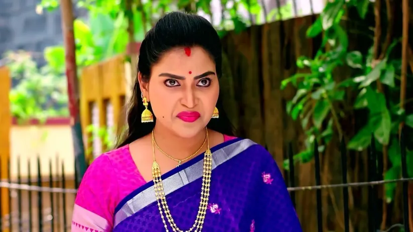 Bhuvana Provokes Rajendra against Harsha