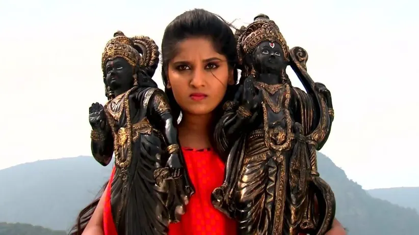Lord Ram and Sita Help their Devotees