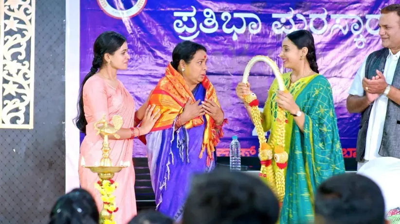 Sneha Honours Puttakka