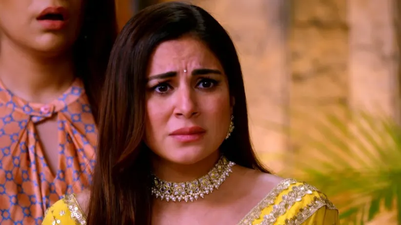 Maddy Gives Preeta a Piece of Information