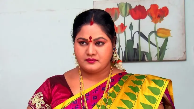 Ganga Pretends to be Nithya