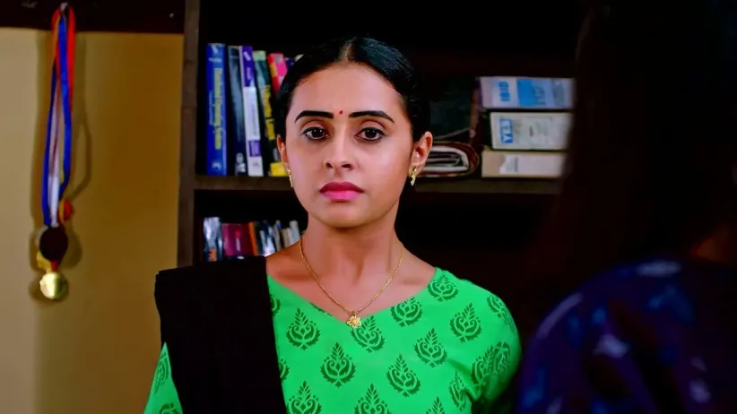 Bangaramma Invites Puttakka to Her House