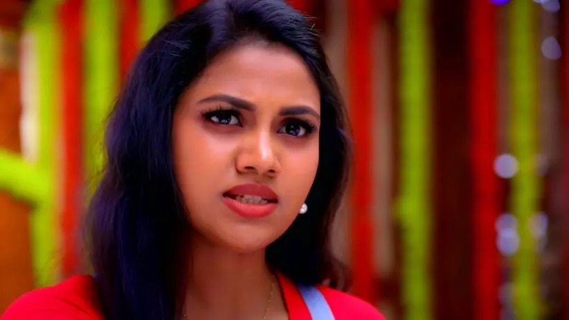 Ahalya Slaps Adhira