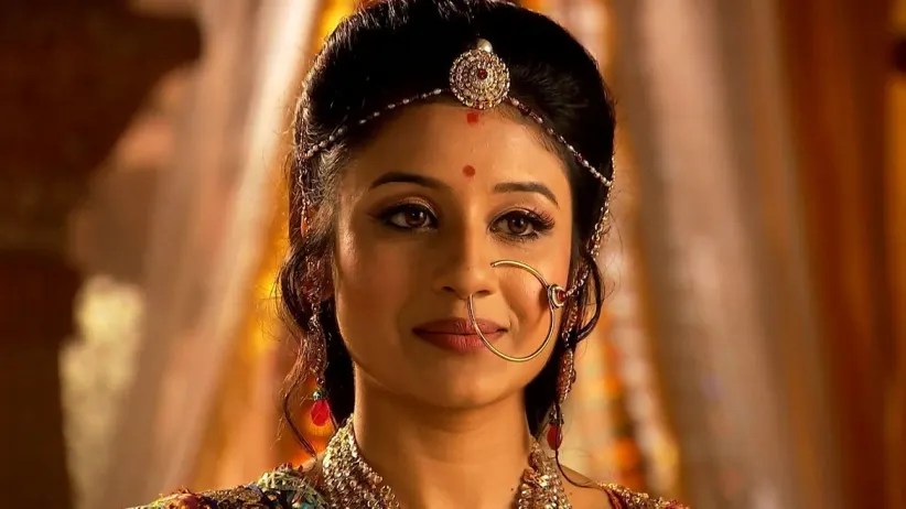 Jalaal Visits a Temple with Jodha