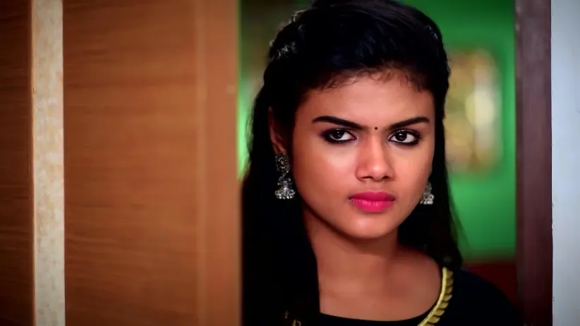 Aarti Conspires against Jeeva