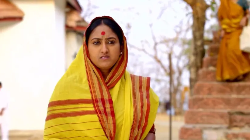 Laxmibai Apologises to Meera